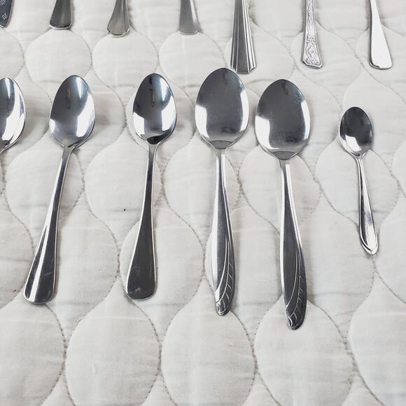 Lot of Silverware 40PCS Knife Spoon Fork Stainless Steel Kitchenware Many Brands - Picture 2 of 16